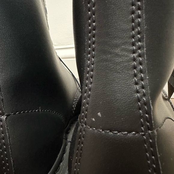 Dr. Martens 1460 Mens Sz 10 Boots MONO Leather 27032 ALL BLACK SMOOTH $160 - Picture 6 of 6